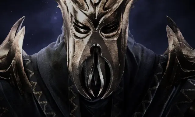 Postać w złotej masce z gry Skyrim, symbol najlepszych modów do Skyrima.
