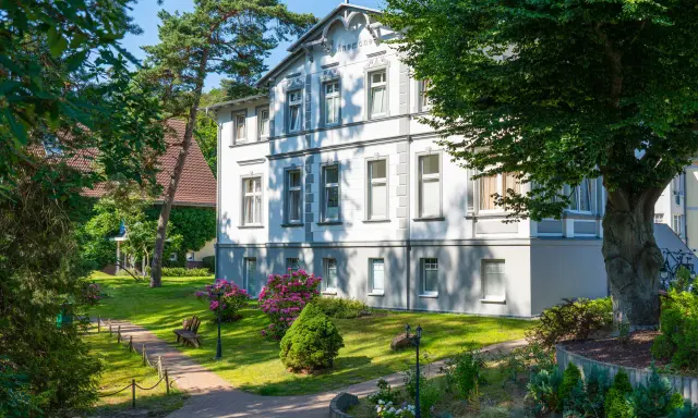 Villen im Park Bansin: Luxus-Wellness & Parkidylle an der Ostsee