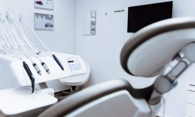 Jak często do dentysty? Twój spersonalizowany plan wizyt