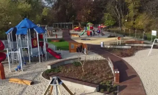 Park Żeromskiego: Kiedy otwarcie placu zabaw? Morska przygoda czeka!