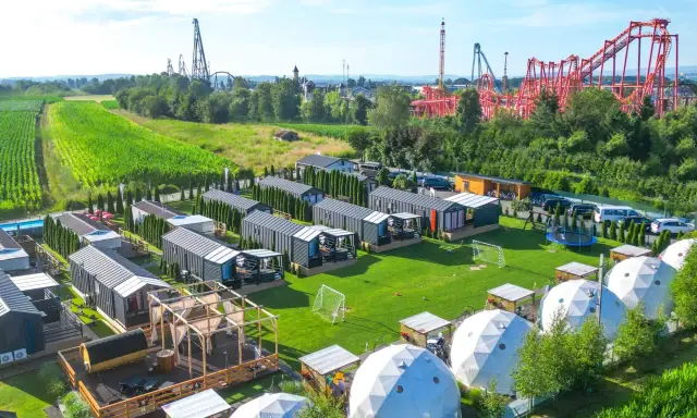 Nocleg Energylandia: Ile kosztuje? Sprawdź, jak nie przepłacić!