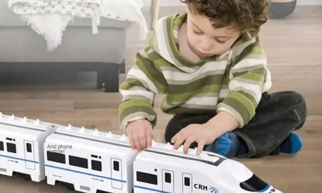 Duży pociąg zabawka: Odkryj, który model pokocha Twoje dziecko!