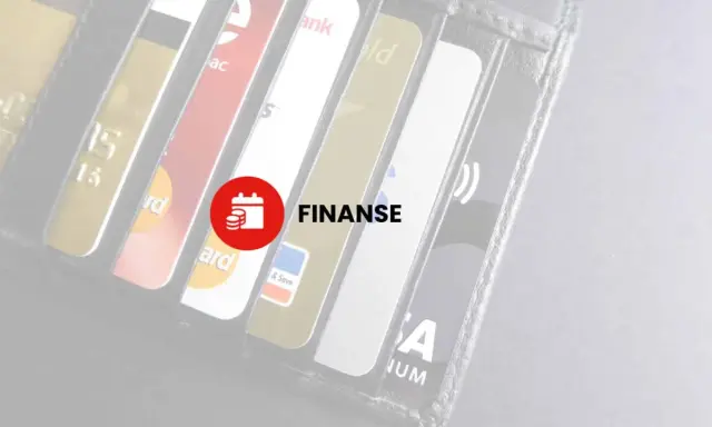 Portfel z kartami kredytowymi. Zrozum, jak karta kredytowa wpływa na zdolność kredytową i Twoje finanse.