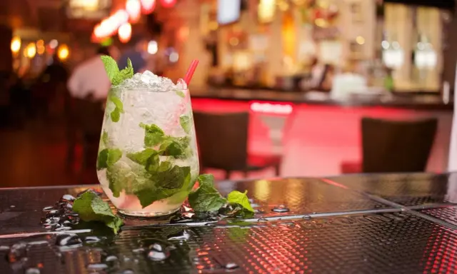 Najlepsze drink bary Lublin: Twój przewodnik po idealnym wieczorze