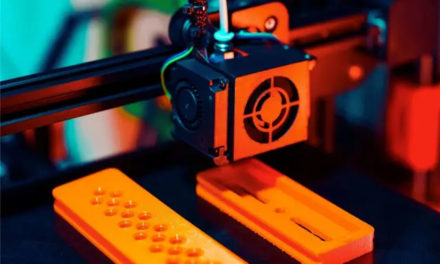 Drukarka 3D: Pomysły na dom, hobby i zarobek. Odkryj potencjał!