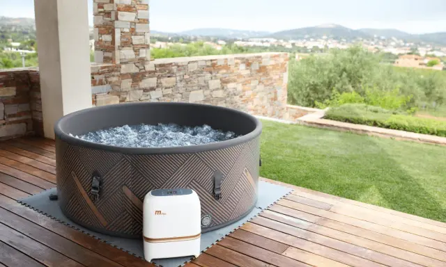 Jacuzzi ogrodowe całoroczne: Jak wybrać i ile kosztuje?