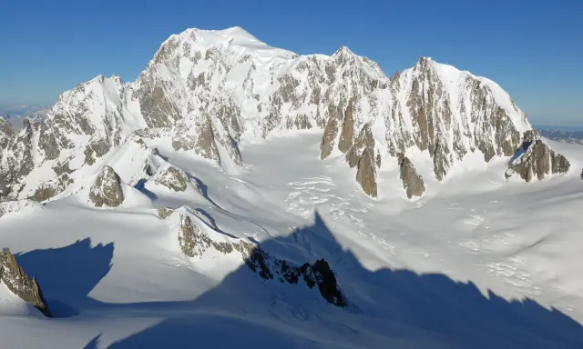 Mont Blanc: Höchster Berg der Alpen & Tipps zur Besteigung