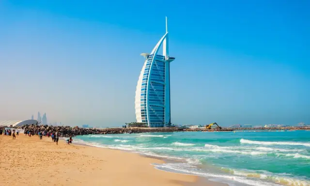 Dubaj bez paszportu? Sprawdź ważność i wizę dla Polaków