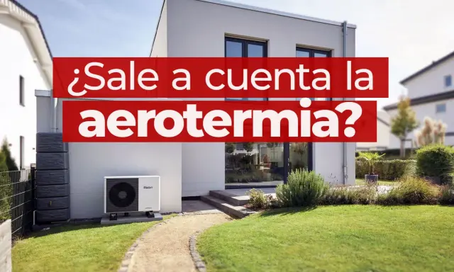 ¿Sale a cuenta la aerotermia? Una moderna casa con unidad exterior de aerotermia y jardín. Opiniones sobre eficiencia.