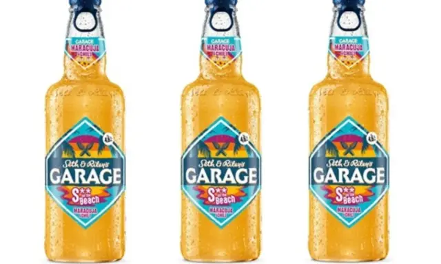 Trzy butelki piwa Garage o smaku marakui z chili. Idealne na letnie wieczory w garażu.
