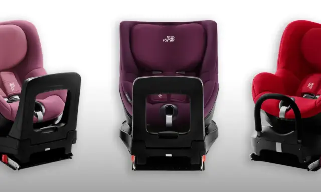 Trzy foteliki Britax Romer Dualfix w kolorach różowym, fioletowym i czerwonym, prezentujące różne kąty widzenia.