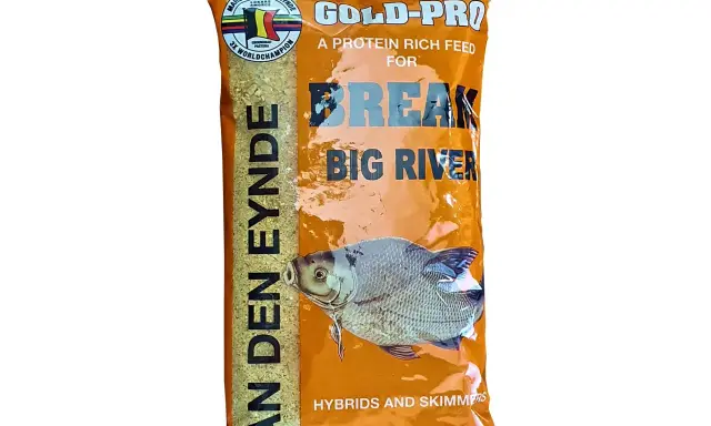Opakowanie zanęty Gold Pro z wizerunkiem ryby i napisem "Big River". Idealna na duże rzeki.