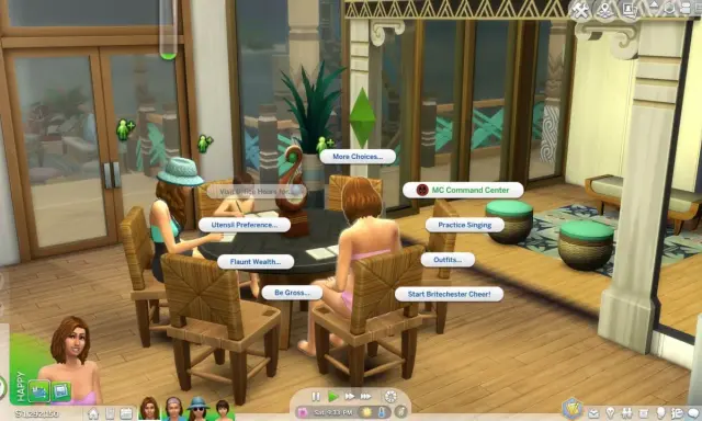 Simki w The Sims 4, korzystające z modów 18+, dyskutują przy stole. Widoczne opcje to "MC Command Center", "Practice Singing" i "Outfits...".