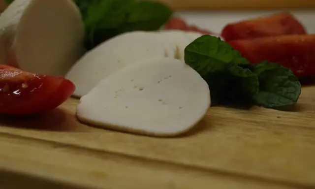 Domowy ser kozi: przepis krok po kroku. Zrób to sam!