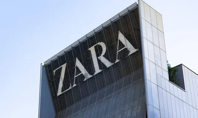 Sekrety wyprzedaży Zara: Kiedy kupować, by oszczędzić?
