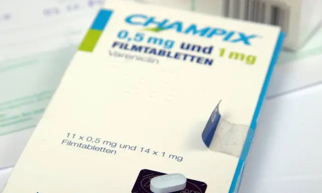 Packung Champix Filmtabletten, 0,5 mg und 1 mg. Eine mögliche Champix Alternative für Raucherentwöhnung.