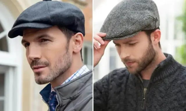 Mężczyźni w kaszkietach. Jeden w grafitowym, drugi w pepitkę. Stylowe nakrycia głowy.