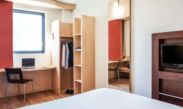 Hotel Ibis en Ripollet: comodidad y servicios para tu estancia ideal