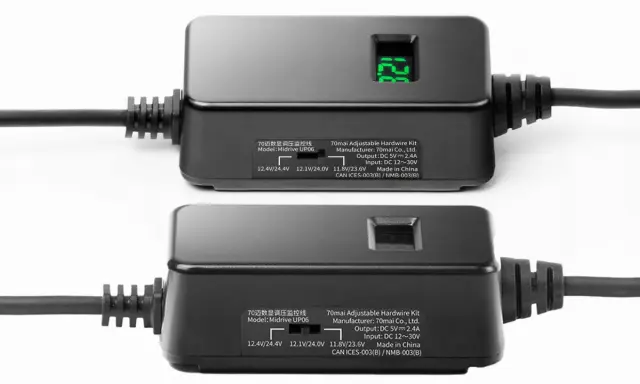 Zestaw 70mai hardwire kit jak podłączyć. Dwa moduły z wyświetlaczem LED i oznaczeniami technicznymi.