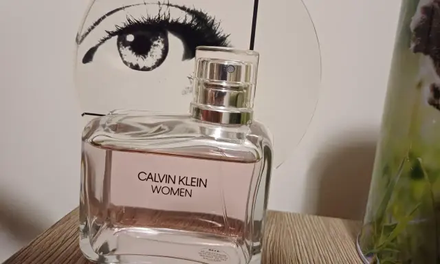 Najpiękniejsze perfumy Calvin Klein damskie: Które wybrać?