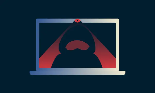 Ein Laptop mit einer roten Linse, die einen Hacker im Kapuzenpullover im Inneren beleuchtet. Das Bild symbolisiert das **webcam hacken**.