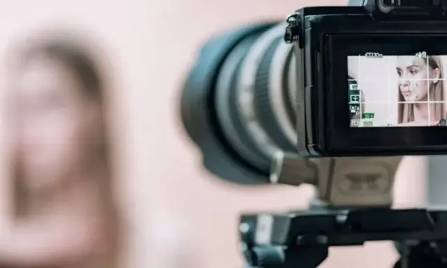 Jak napisać opinię dla fotografa? Poradnik krok po kroku