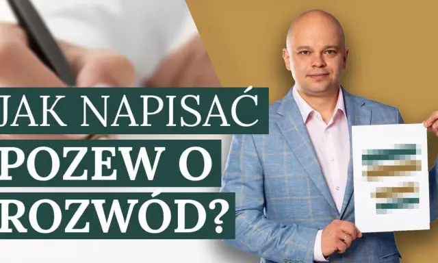 Mężczyzna w garniturze trzyma dokument z tekstem "JAK NAPISAĆ POZEW O ROZWÓD?". Pomaga zrozumieć proces rozwodowy.