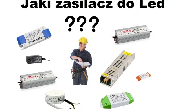 Jaki zasilacz do LED? Różne typy zasilaczy, od małych kostek po większe metalowe obudowy, prezentowane obok budowlańca z planami.