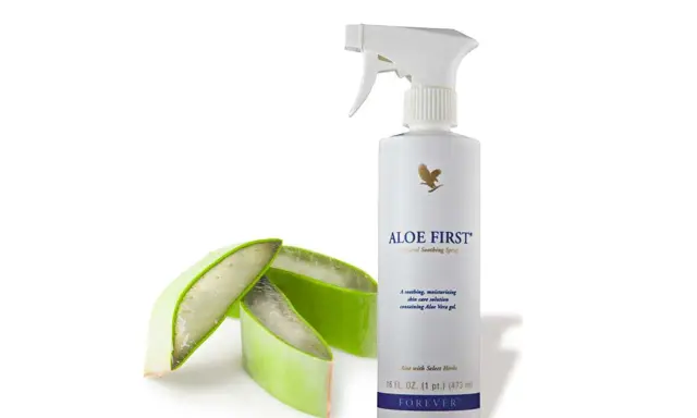 Aloe First – Twój pierwszy wybór dla ukojenia i nawilżenia. Spray z aloesem i ziołami.