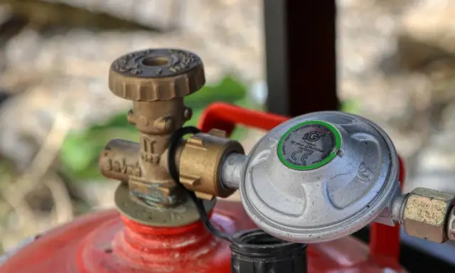 Homologacja butli LPG: Kiedy, jak i ile kosztuje? Poradnik
