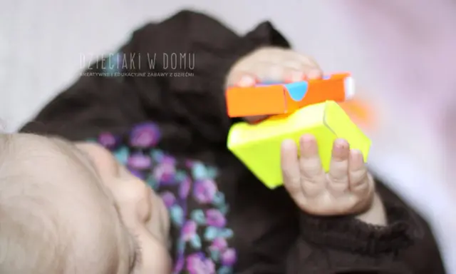 6-miesięczne niemowlę: Proste i bezpieczne zabawy sensoryczne w domu