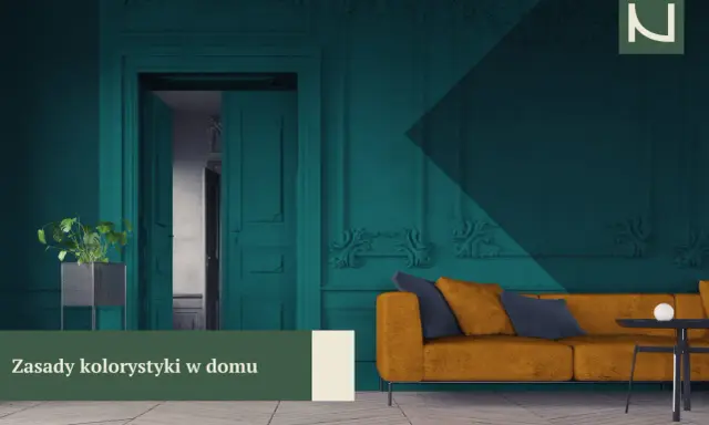 Wnętrze z drzwiami i kanapą w odcieniach zieleni i złota. Harmonia barw tworzy elegancką przestrzeń.