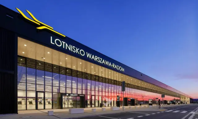 Lotnisko Warszawa-Radom: Czy jest czynne? Loty, kierunki, perspektywy