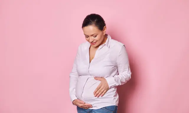 Czy biologiczny mężczyzna może zajść w ciążę? Odpowiedź eksperta