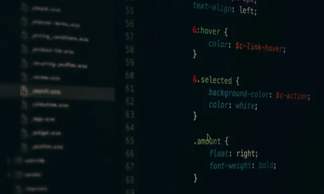 Fragment kodu CSS, gdzie widać selektory, właściwości i wartości. Prawdopodobnie jest to część projektu, która zawiera nieużywany, czyli dead code.