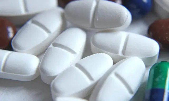Alivio urgente dolor de muelas sin receta: ¿Qué tomar en farmacia?