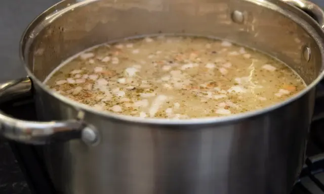 Jakie są zupy? Odkryj świat smaków i klasyfikacji!