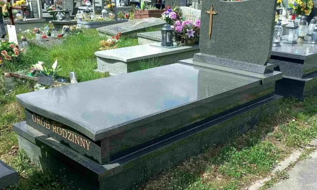 Cmentarz Batowice: Ile zapłacisz za grób? Kompletny przewodnik.