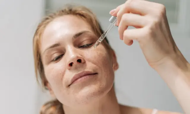 Najpierw tonik czy serum? Ekspert radzi, jak dbać o skórę!