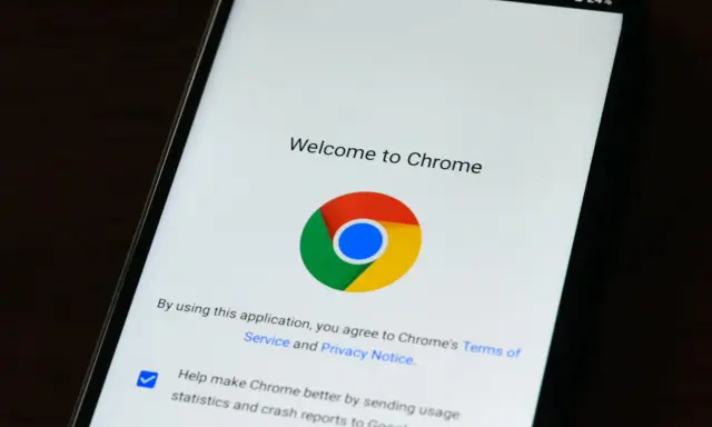 Jak wyczyścić Chrome w telefonie? Przyspiesz i chroń prywatność!