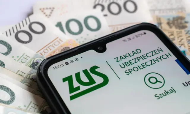 ZUS na telefonie i polskie banknoty. Czy mam 60 lat i 20 lat pracy, dostanę emeryturę?