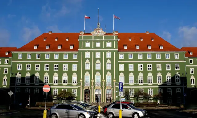 Gdzie mieszka prezydent Szczecina? Oficjalna siedziba i kontakt