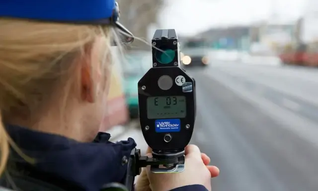 Odległość pomiaru prędkości przez policję: Mity vs. fakty
