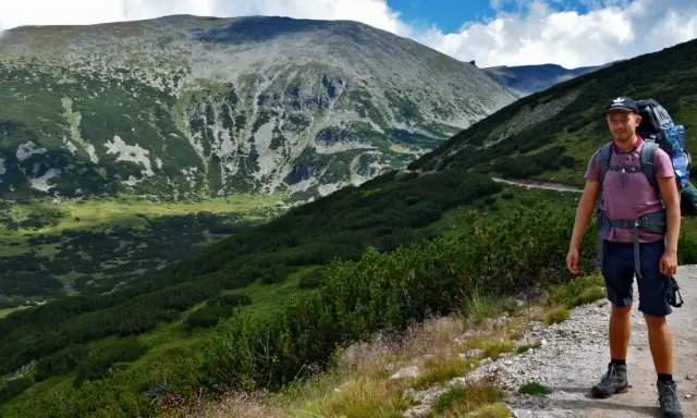 Góry Bułgarii: Przewodnik po pasmach, szczytach i szlakach