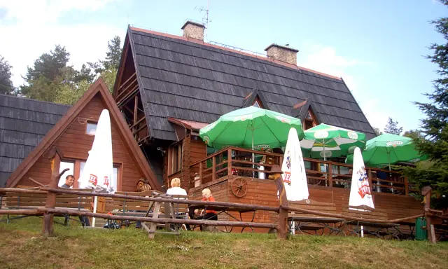 Bacówka na Jamnej: Odkryj perłę Pogórza Ciężkowickiego!