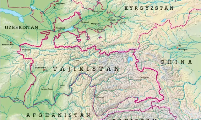Tadżykistan mapa z zaznaczonymi miastami jak Duszanbe, Chodżent, Kulob i Khorog. Granice z Uzbekistanem, Kirgistanem, Chinami, Afganistanem i Pakistanem.