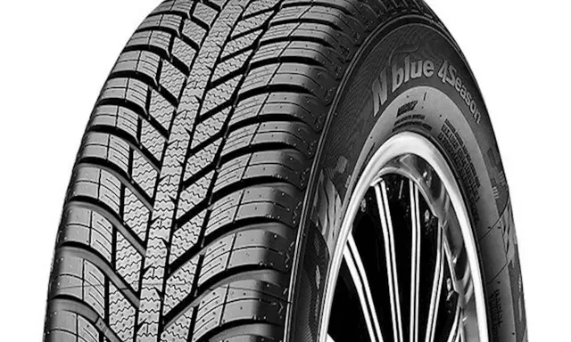 Opona Nexen N Blue 4Season z bieżnikiem zapewniającym przyczepność w każdych warunkach.