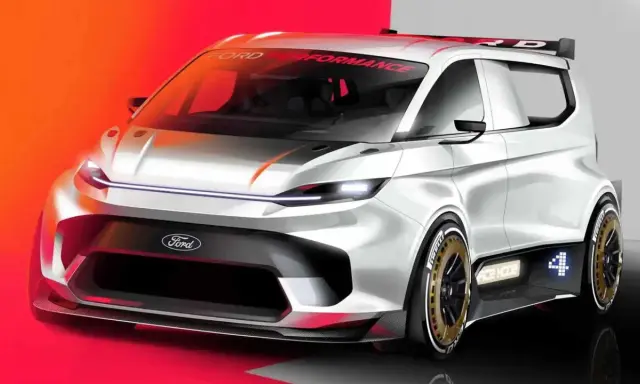 Sportlicher Ford Supervan in Weiß mit Rennstreifen und auffälligen Felgen. "Ford Performance" auf der Windschutzscheibe.