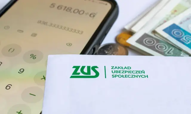 Kto może starać się o ponowne przeliczenie emerytury? Kalkulator, pieniądze i dokument ZUS sugerują analizę świadczeń.
