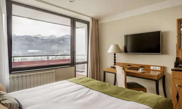 Mercure Kasprowy Zakopane: Hotel na szczycie? Planuj pobyt i dojazd!